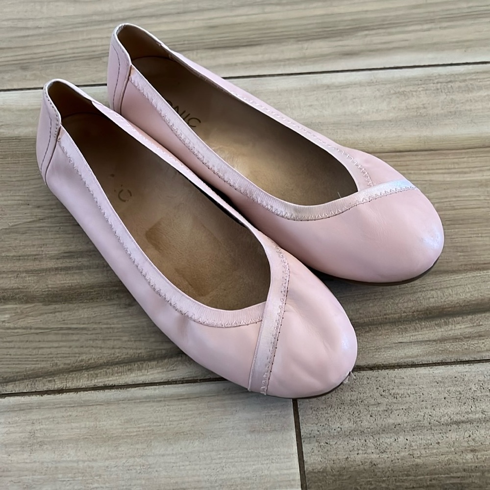 Vionic Carroll ballet flat